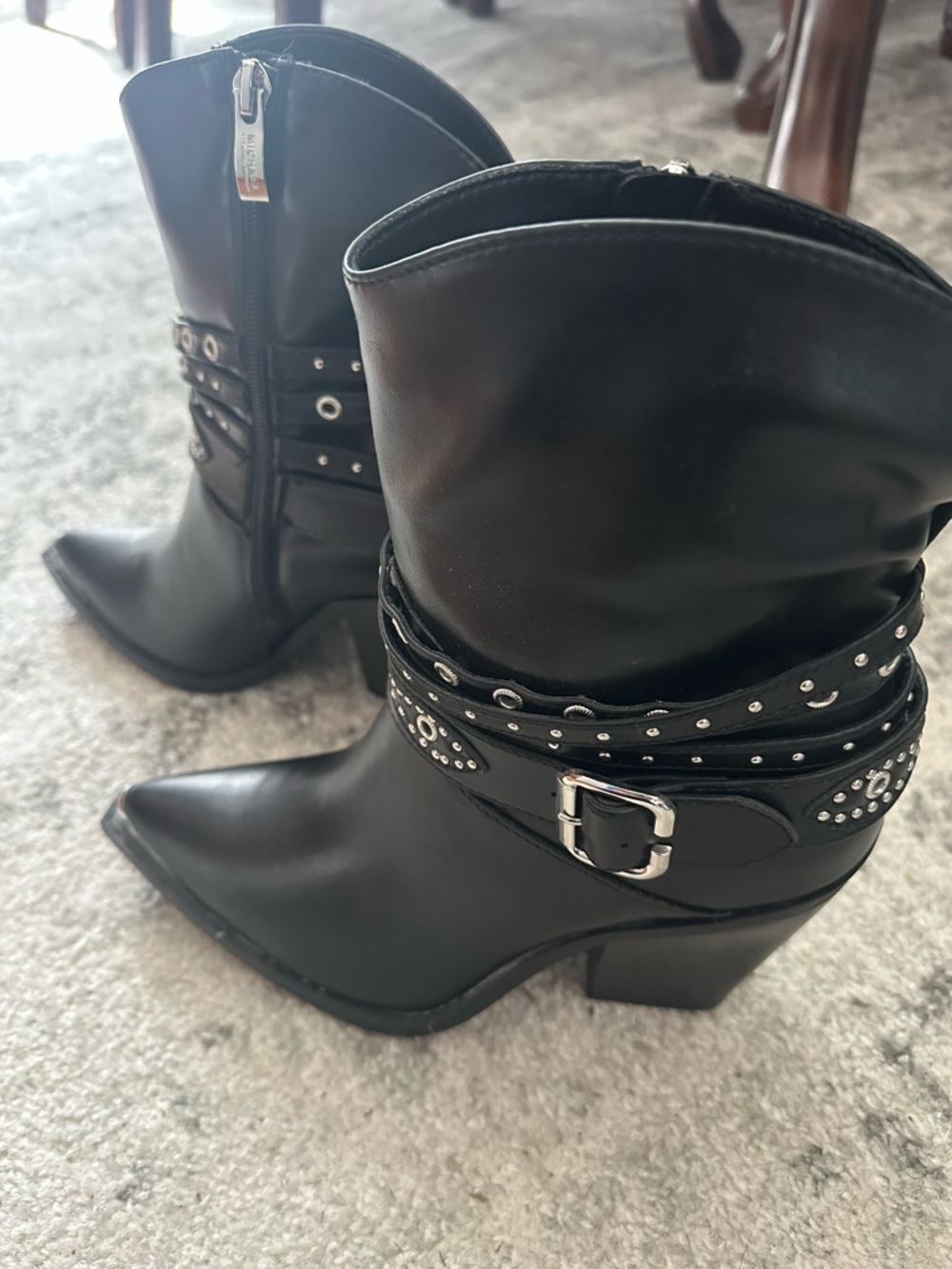 Michael Shannon Black Studded Western Ankle Boots sz 8 (fit small more like 7)